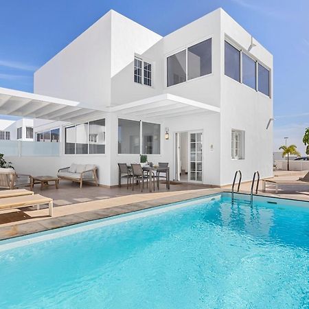 Villa Atlantica - Heated Pool In Playa Blanca Экстерьер фото