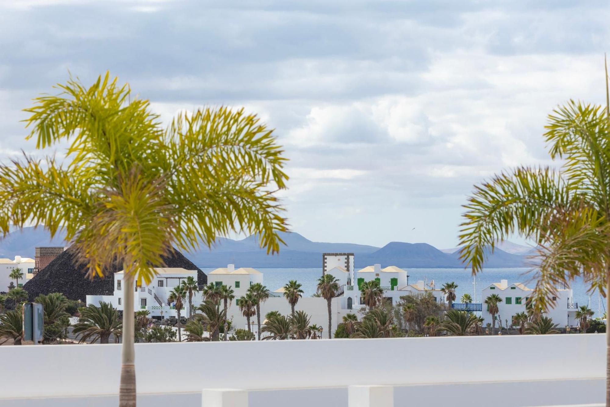 Villa Atlantica - Heated Pool In Playa Blanca Экстерьер фото