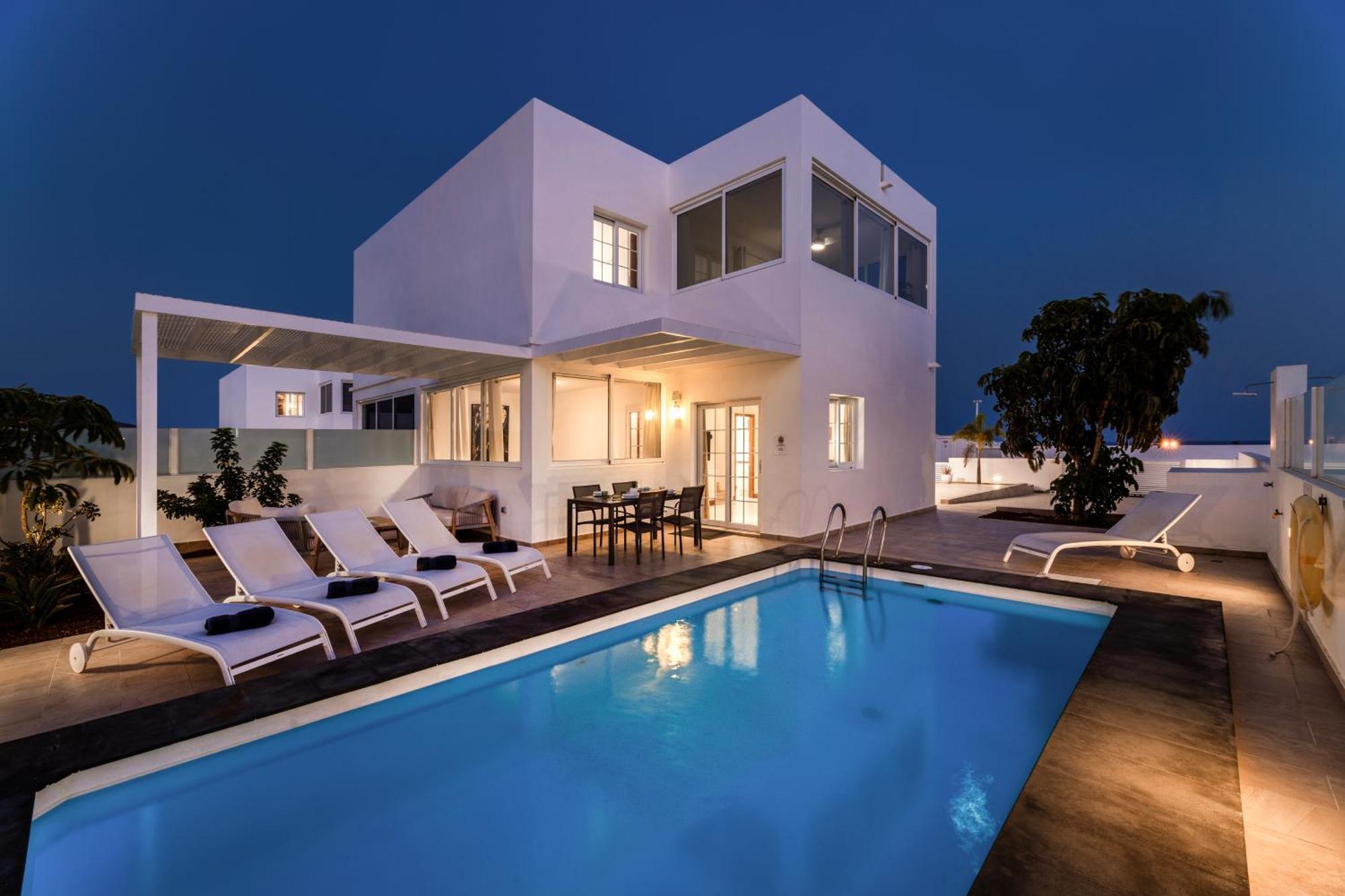Villa Atlantica - Heated Pool In Playa Blanca Экстерьер фото