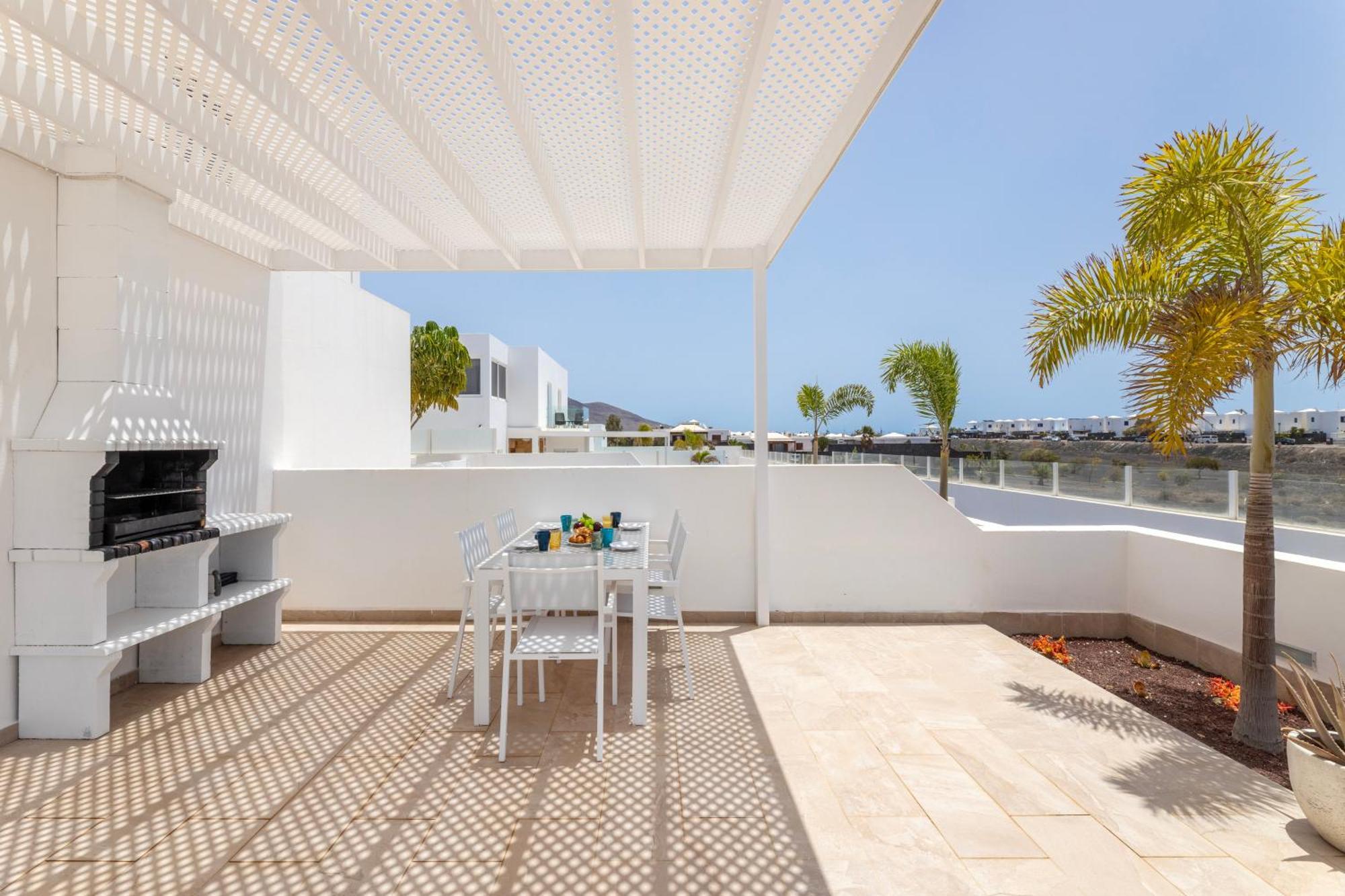 Villa Atlantica - Heated Pool In Playa Blanca Экстерьер фото